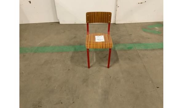 Kinderstoel rood zithoogte 34cm